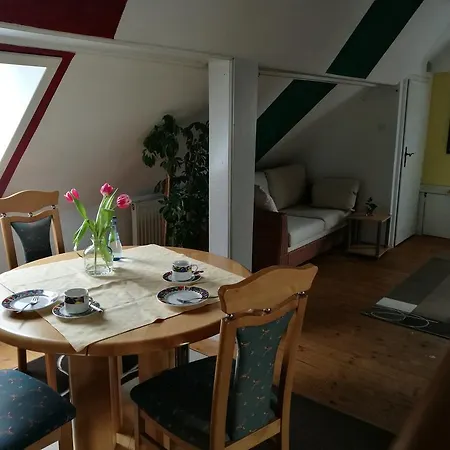 Und Restaurant Reck Guest house *