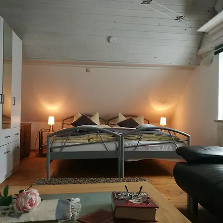 Und Restaurant Reck 招待所